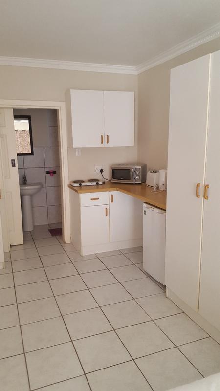 To Let 1 Bedroom Property for Rent in Sunnyside Eastern Cape